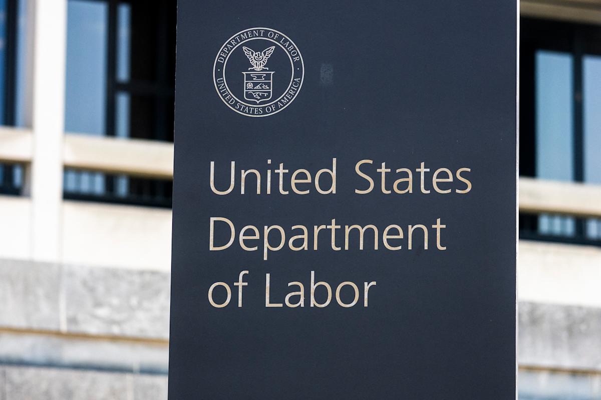 Experts advise caution in adding private assets like crypto to 401(k)s