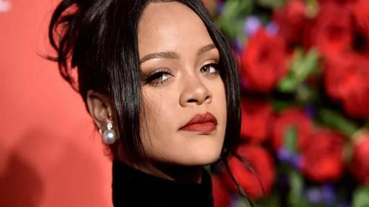 Rihanna Announces Pregnancy With Third Child At Met Gala